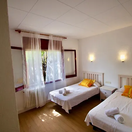 V&v Lloret: Garden With Pool, 150m From Canyelles Lloret de Mar