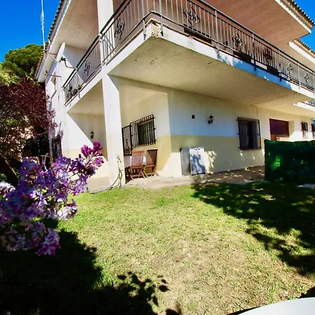 V&v Lloret: Garden With Pool, 150m From Canyelles Apartment *
