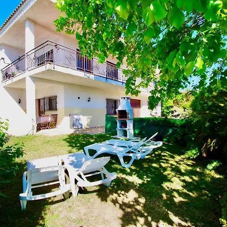 Apartment V&v Lloret: Garden With Pool, 150m From Canyelles *