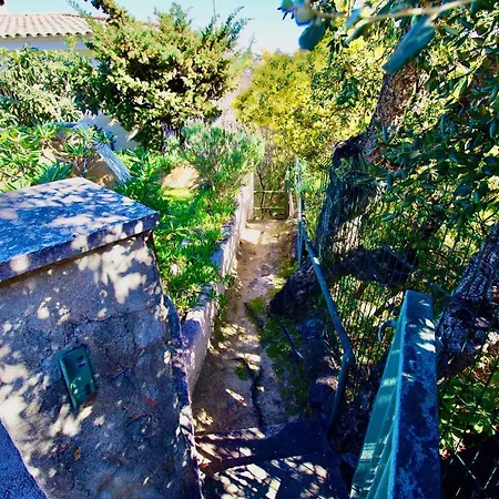 V&v Lloret: Garden With Pool, 150m From Canyelles Apartment
