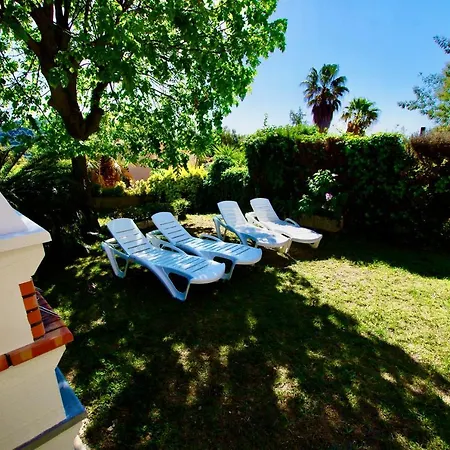 V&v Lloret: Garden With Pool, 150m From Canyelles *